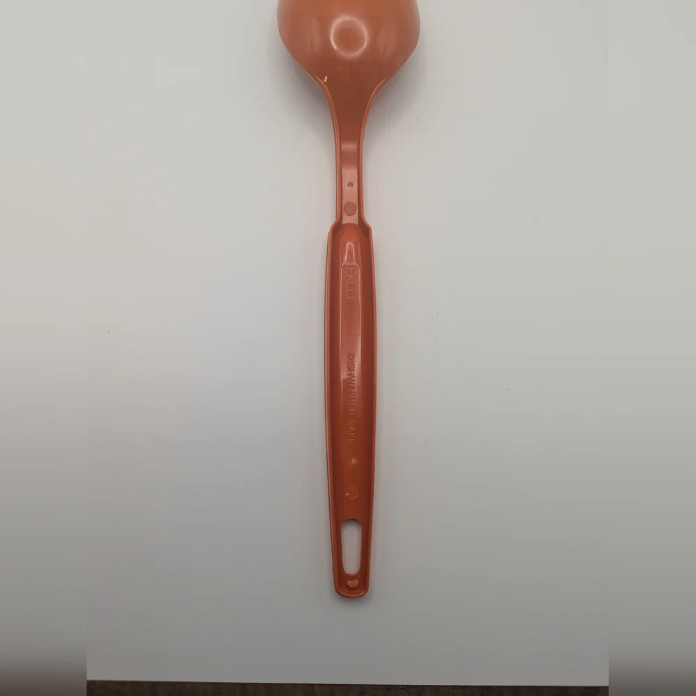 Vintage Ekco Orange Solid Serving‎ Spoon Made In USA Dishwasher Safe